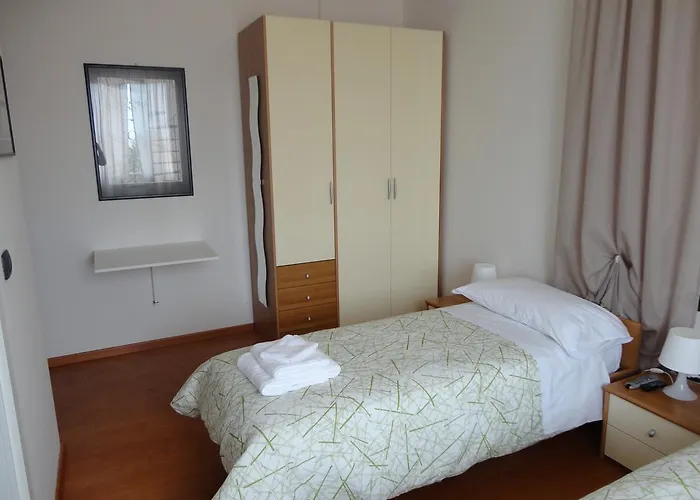 Cavour 3* Ferrara