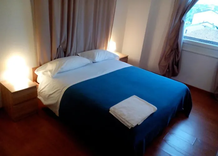 Konukevi Cavour Ferrara